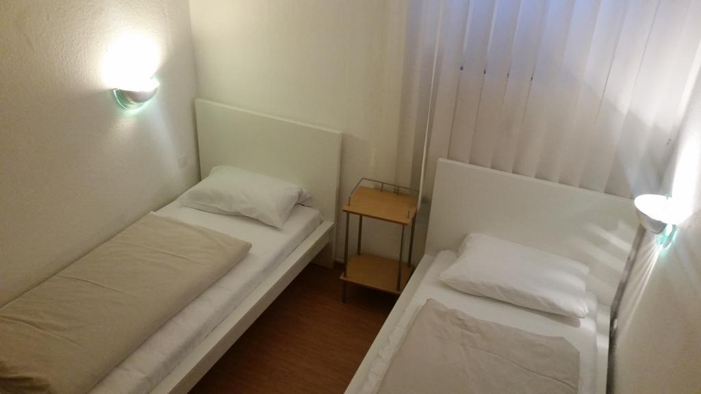 Hotelgarni Frankfurt Frankfurt nad Mohanem Pokoj fotografie