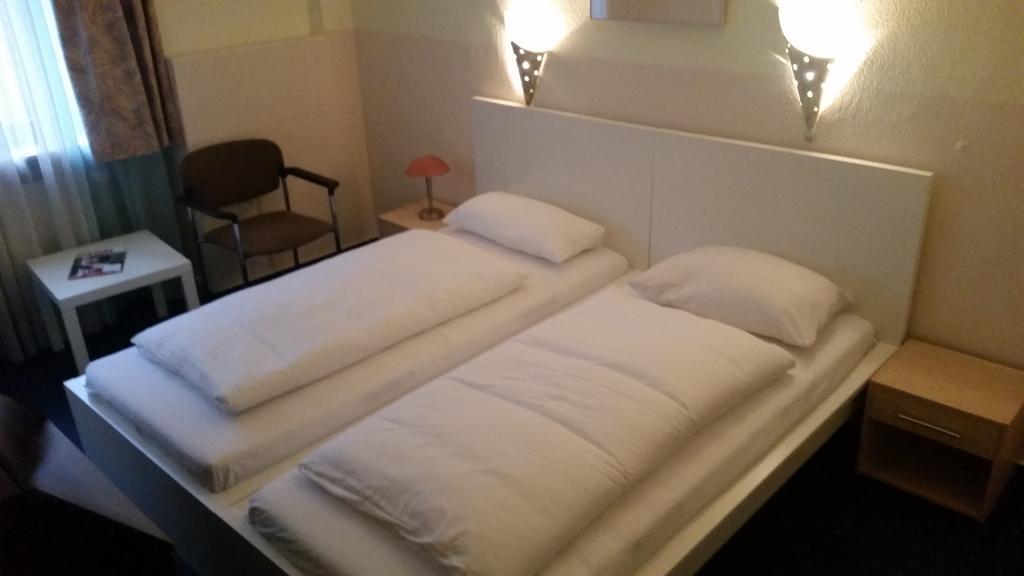 Hotelgarni Frankfurt Frankfurt nad Mohanem Pokoj fotografie